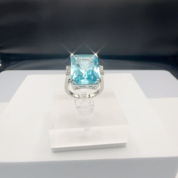 Aquamarine CZ Silver Tone Cocktail Ring Size 6-10 - Picture 10 of 11